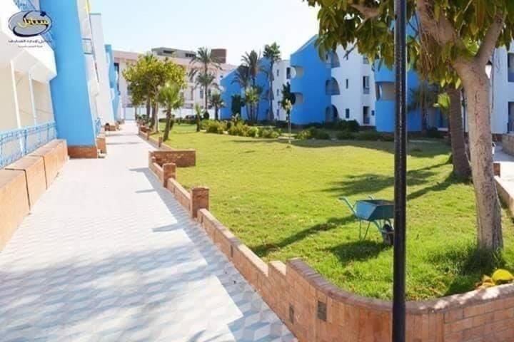 Noras Beach Hotel ポートサイド エクステリア 写真